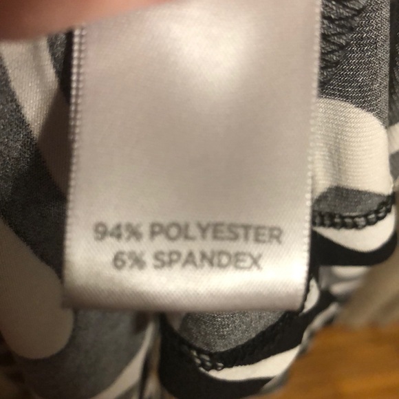 Avenue Black and White Dress - Picture 8 of 8